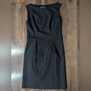 Bloomingdales Women's Wool Blend Soft Black Classic Sheath Dress Knee Length 4P